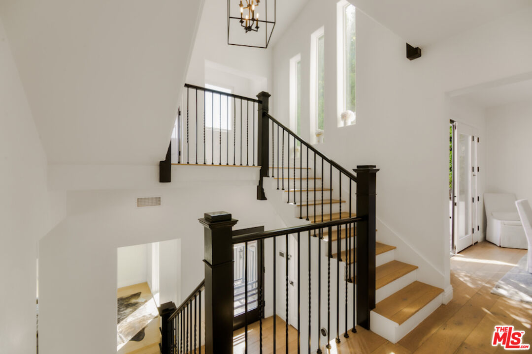 8417 Harold Way, Hollywood Hills