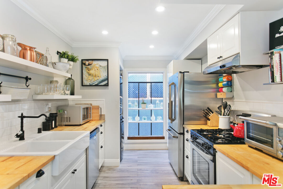 1228 18th St Unit: C