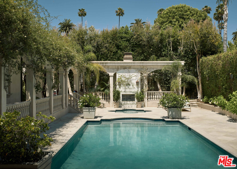 628 N Rodeo Dr, Beverly Hills