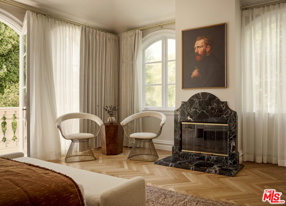 628 N Rodeo Dr, Beverly Hills