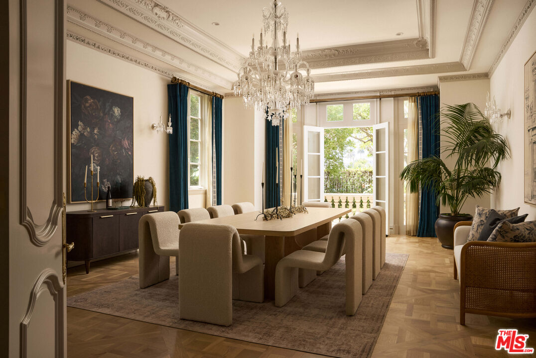 628 N Rodeo Dr, Beverly Hills