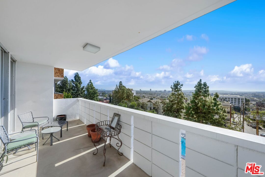 8787 Shoreham Dr Unit: 310, West Hollywood