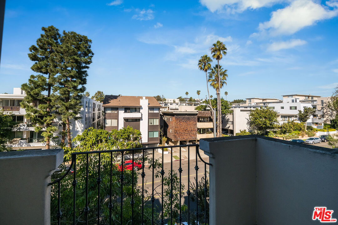 11680 Montana Ave Unit: 302