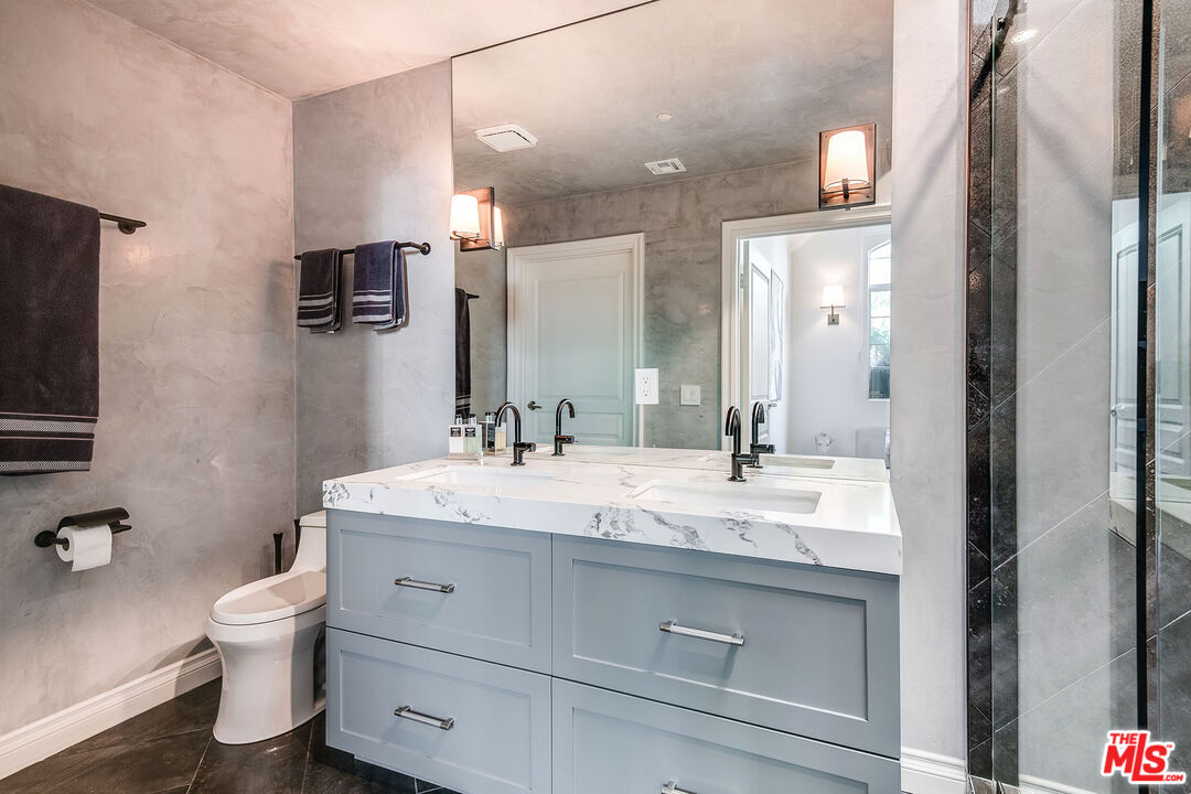 11680 Montana Ave Unit: 302