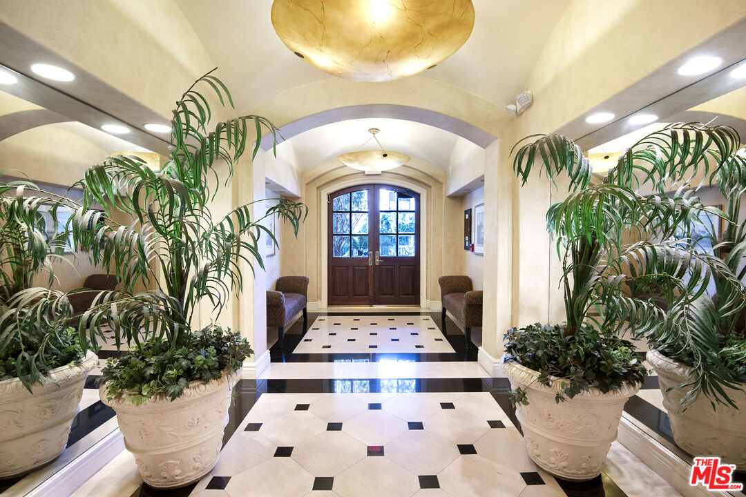 11680 Montana Ave Unit: 302