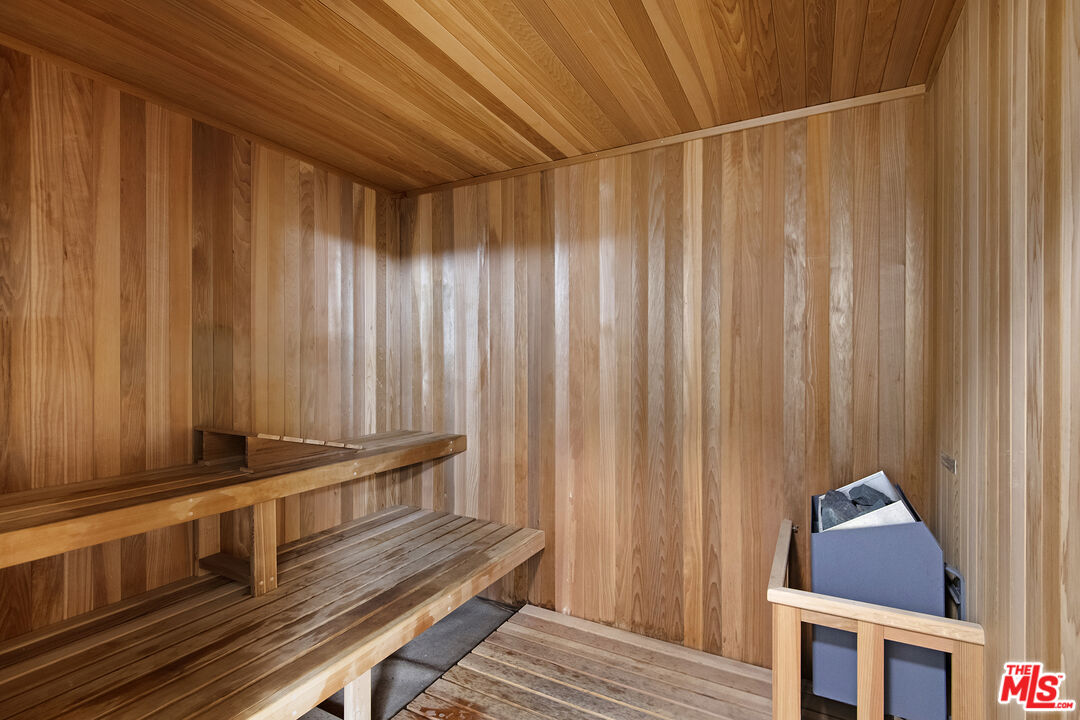 11680 Montana Ave Unit: 302