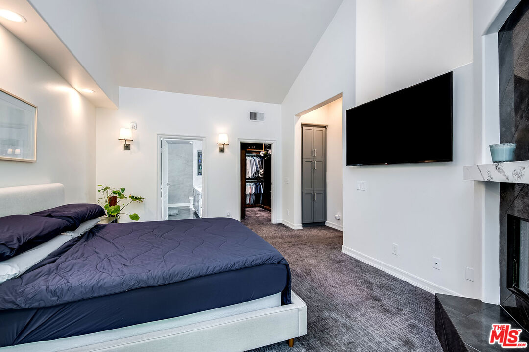 11680 Montana Ave Unit: 302