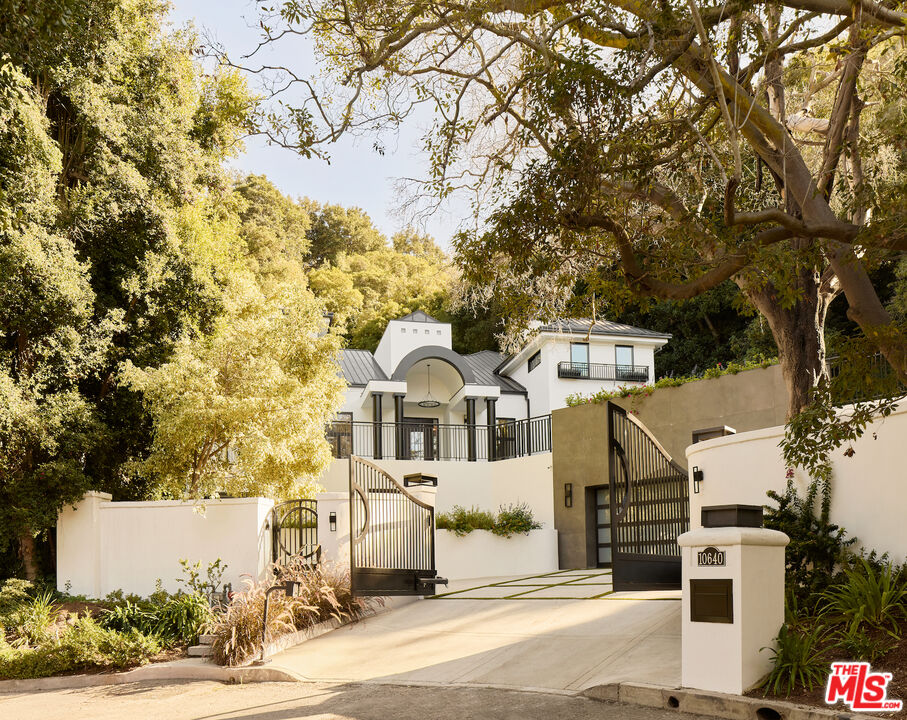 10640 Taranto Way, Bel Air