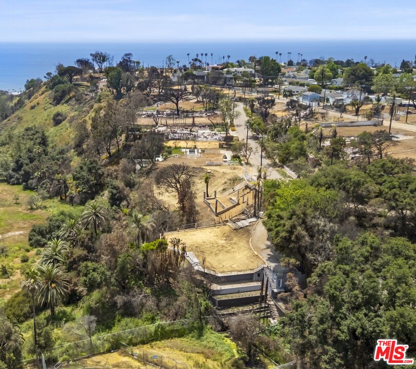 654 Erskine Dr, Pacific Palisades