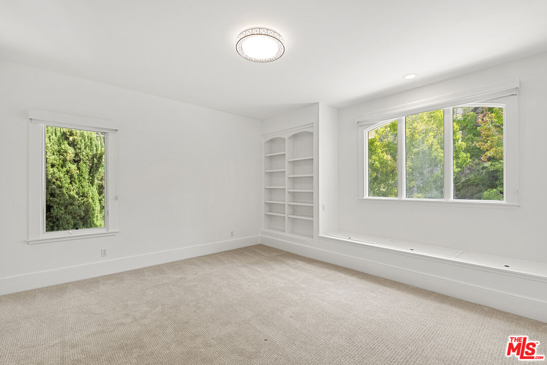 10515 Oaklawn Rd, Cheviot Hills