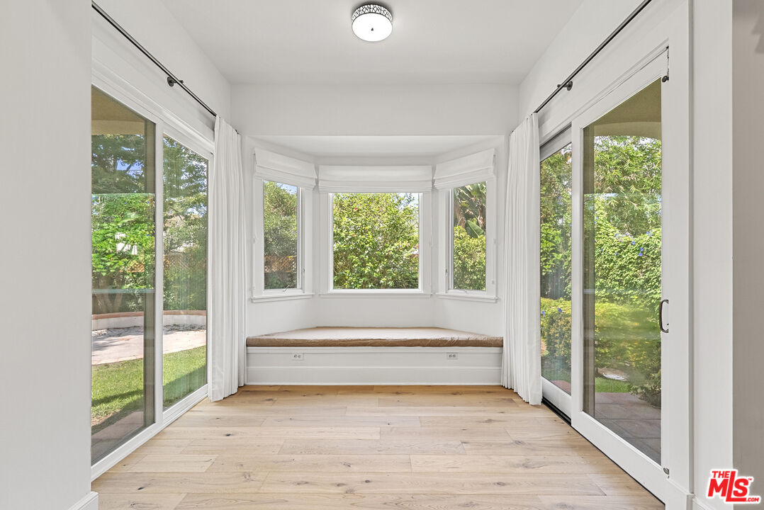 10515 Oaklawn Rd, Cheviot Hills