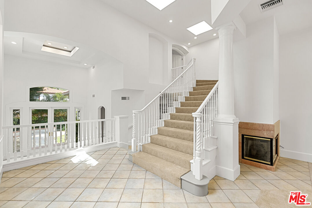 10515 Oaklawn Rd, Cheviot Hills