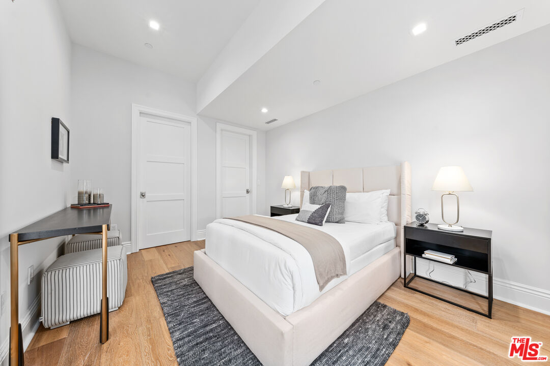 401 Ocean Ave Unit: 2, Santa Monica 