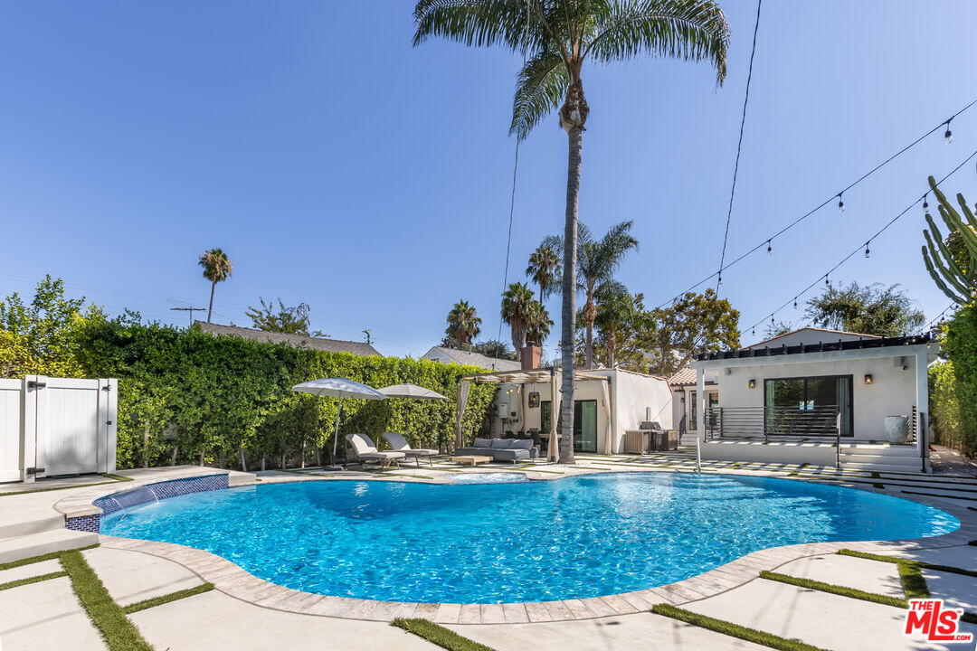 11019 Hortense St, North Hollywood 