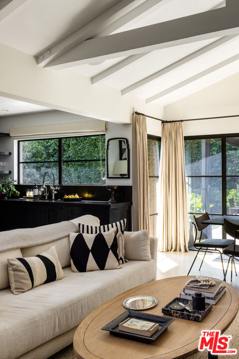 1853 Franklin Canyon Dr, Beverly Hills