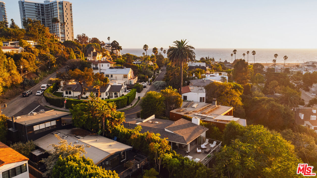 279 Mabery Rd, Santa Monica