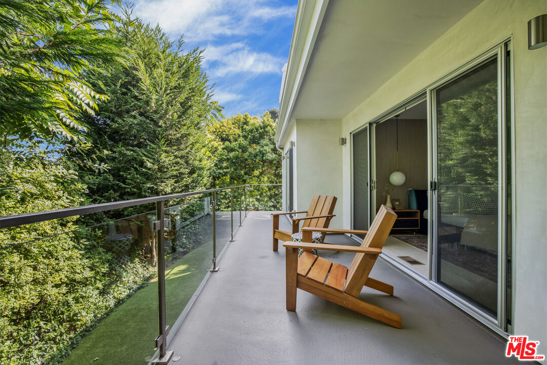 279 Mabery Rd, Santa Monica