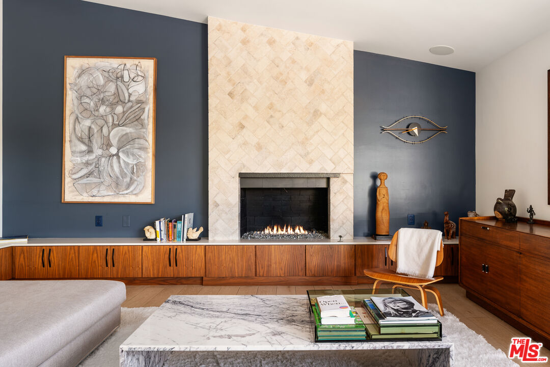 279 Mabery Rd, Santa Monica