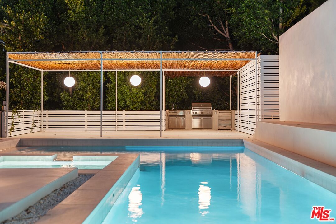 3627 Woodhill Canyon Rd, Studio City