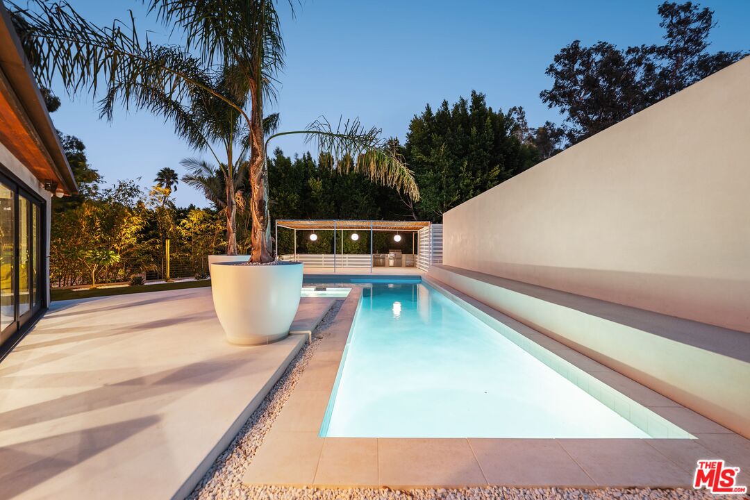 3627 Woodhill Canyon Rd, Studio City