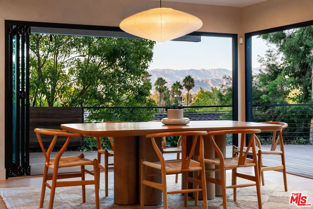 3627 Woodhill Canyon Rd, Studio City