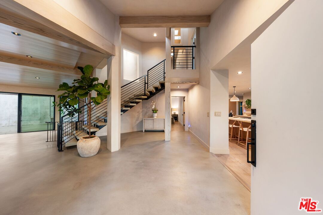 3627 Woodhill Canyon Rd, Studio City