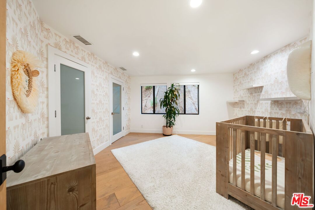 3627 Woodhill Canyon Rd, Studio City