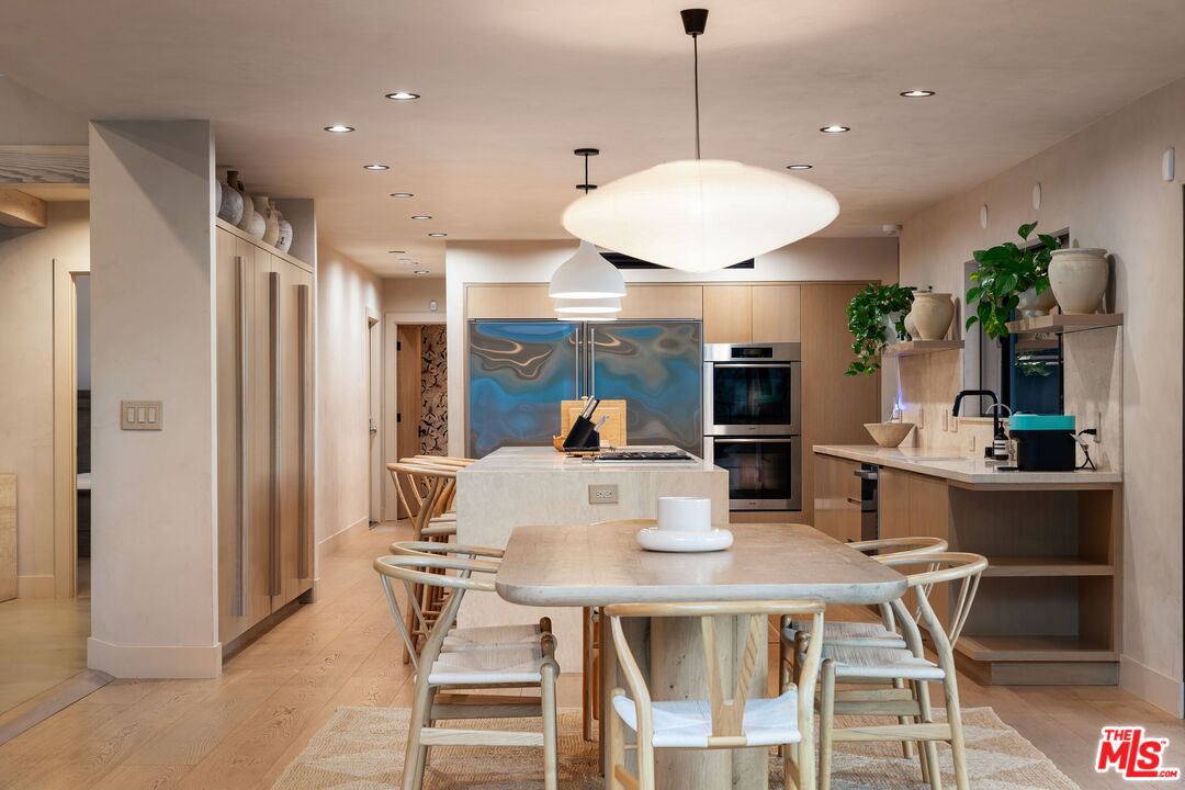 3627 Woodhill Canyon Rd, Studio City