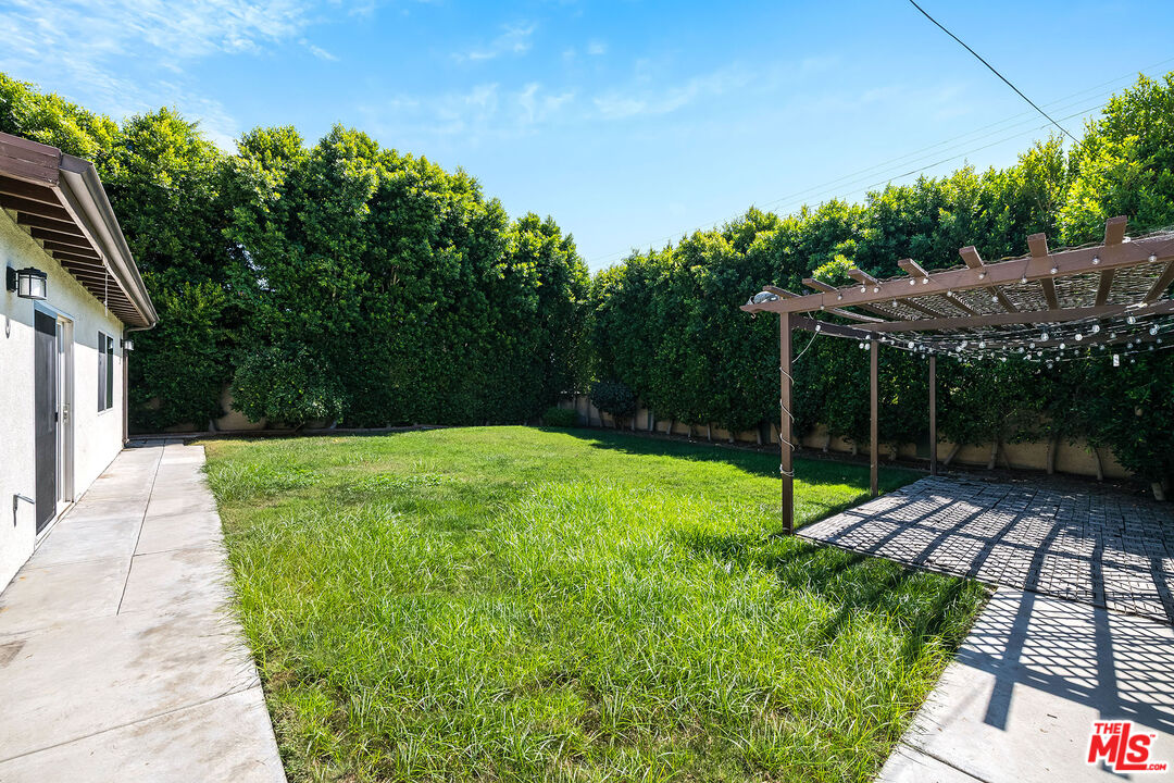 13428 Friar St, Valley Glen