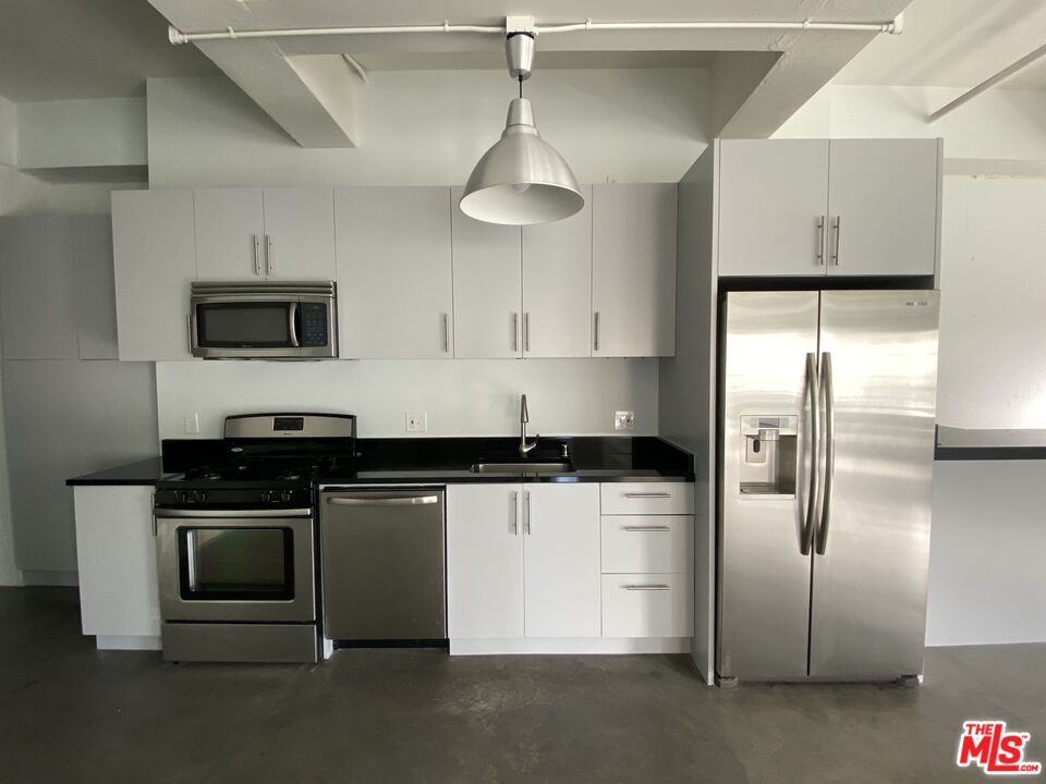 849 S Broadway Unit: 408, DTLA