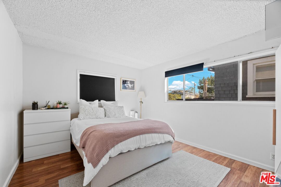 125 Brooks Ave, Venice 