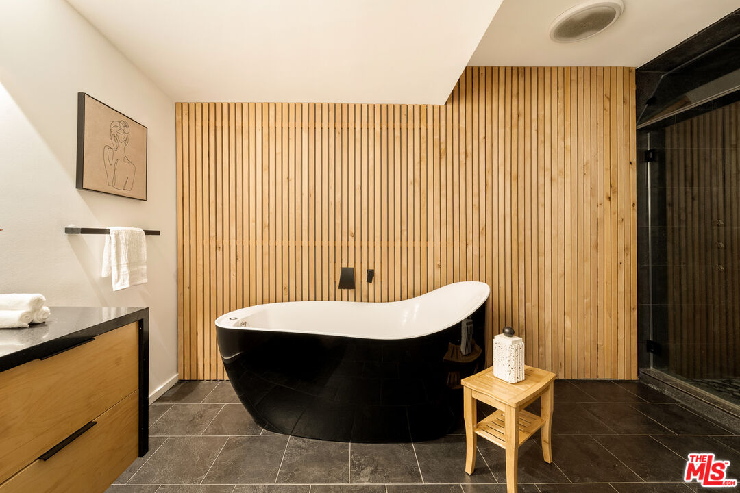 11587 Sunshine Ter, Studio City