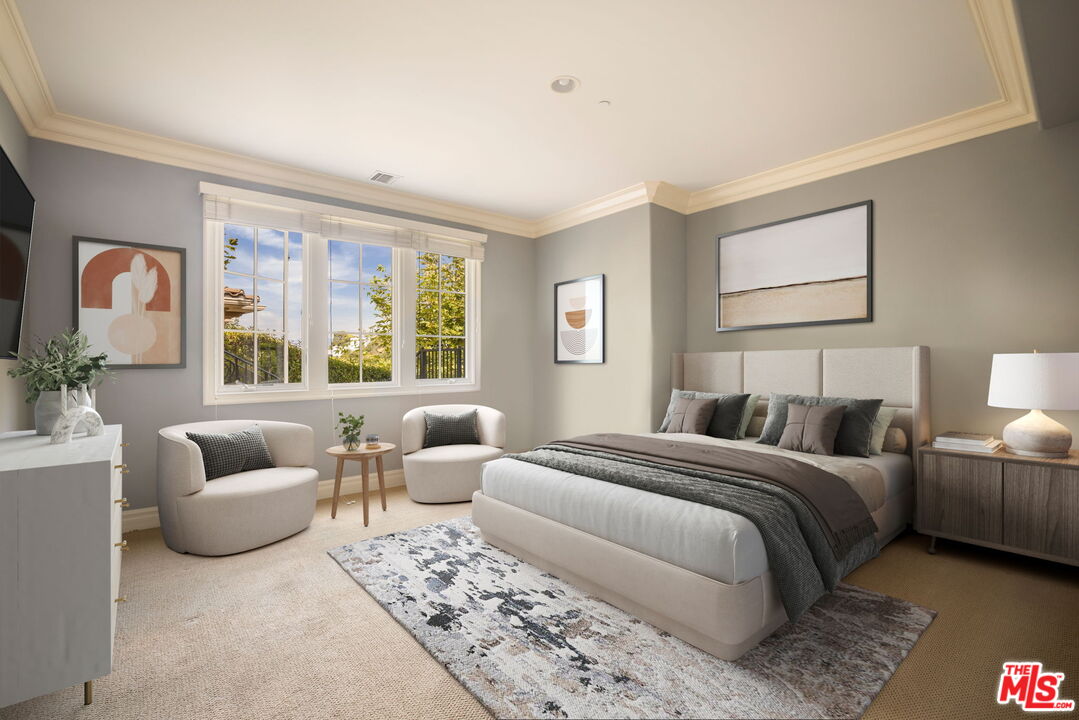 3691 Benedict Canyon Ln, Sherman Oaks 