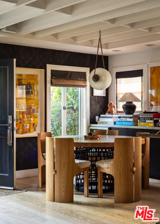 636 Huntley Dr, West Hollywood