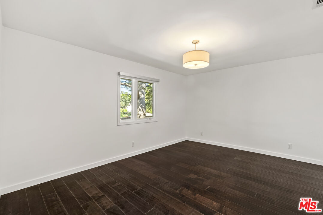 5120 Stern Ave, Sherman Oaks