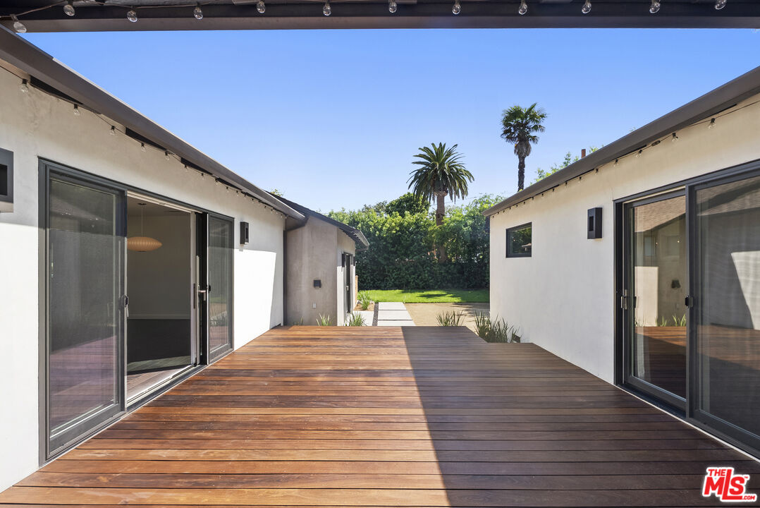 5120 Stern Ave, Sherman Oaks