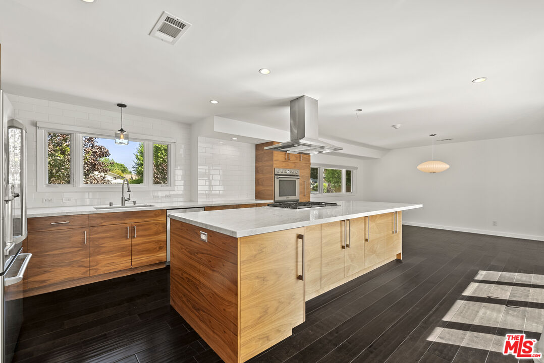 5120 Stern Ave, Sherman Oaks