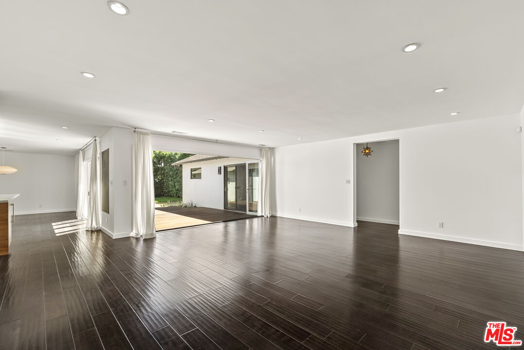 5120 Stern Ave, Sherman Oaks