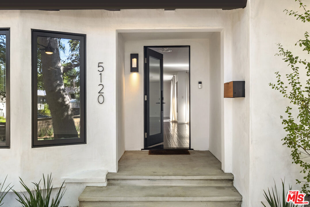 5120 Stern Ave, Sherman Oaks