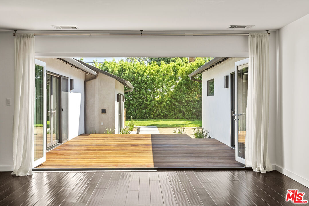 5120 Stern Ave, Sherman Oaks