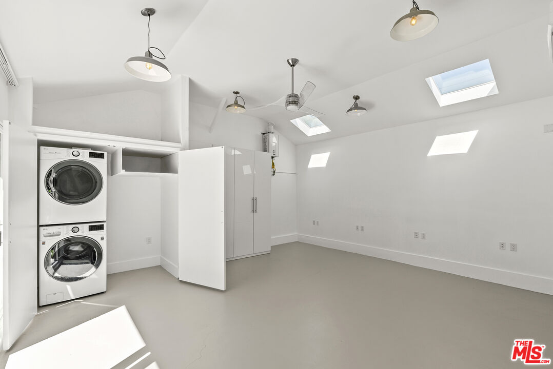 5120 Stern Ave, Sherman Oaks