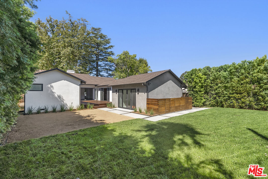 5120 Stern Ave, Sherman Oaks