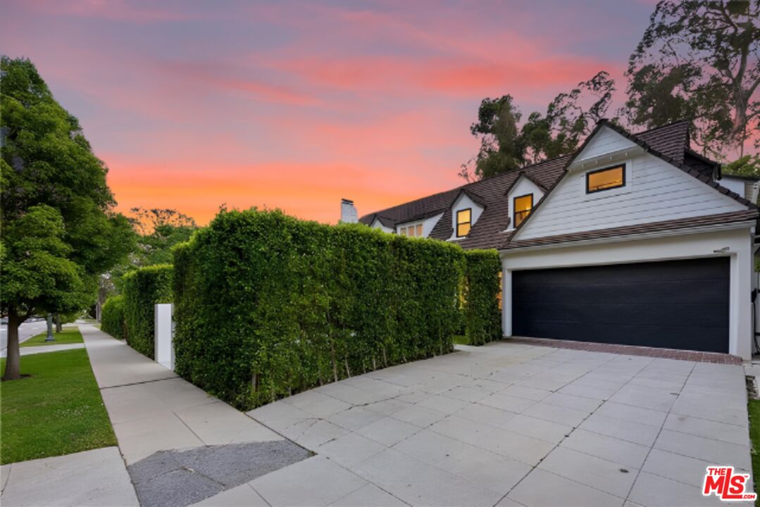 343 Veteran Ave, Westwood 