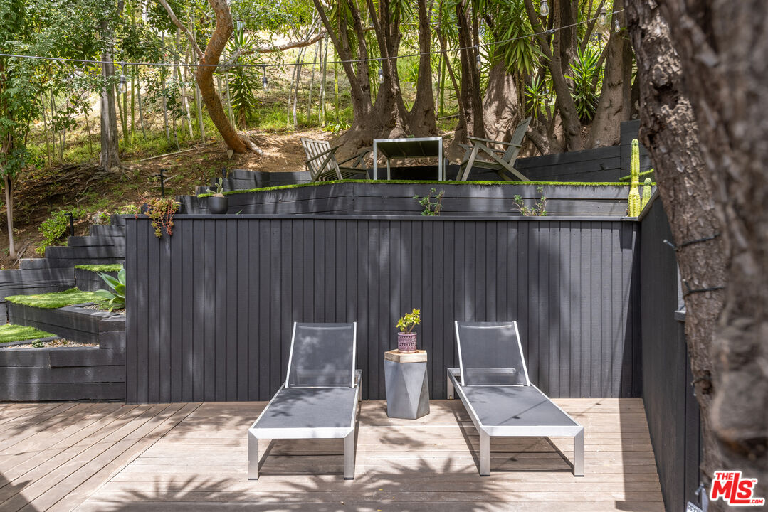 3112 Ledgewood Dr, Hollywood Hills