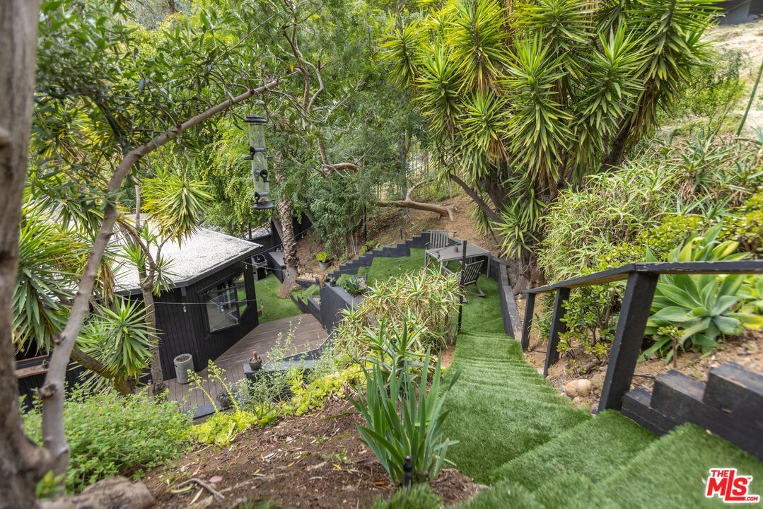 3112 Ledgewood Dr, Hollywood Hills