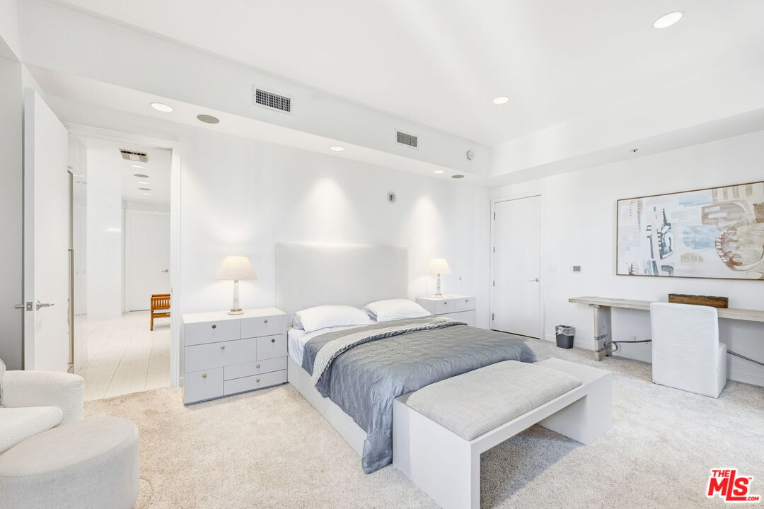 10380 Wilshire Blvd Unit: 302, Wilshire Corridor 