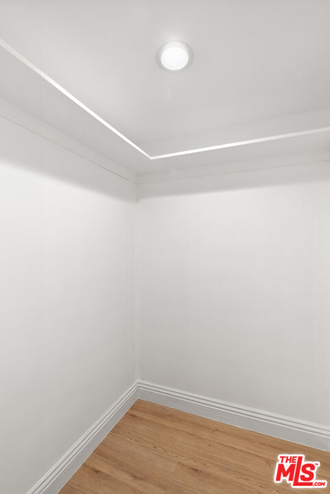 717 N Alta Dr, Beverly Hills 