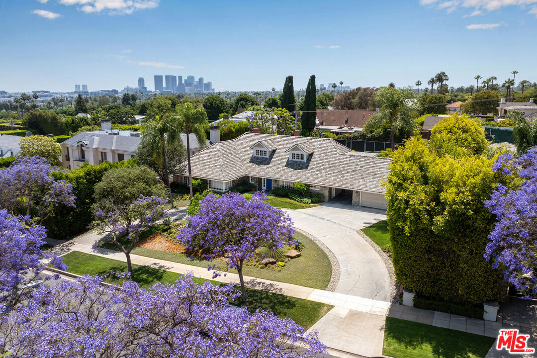 717 N Alta Dr, Beverly Hills 