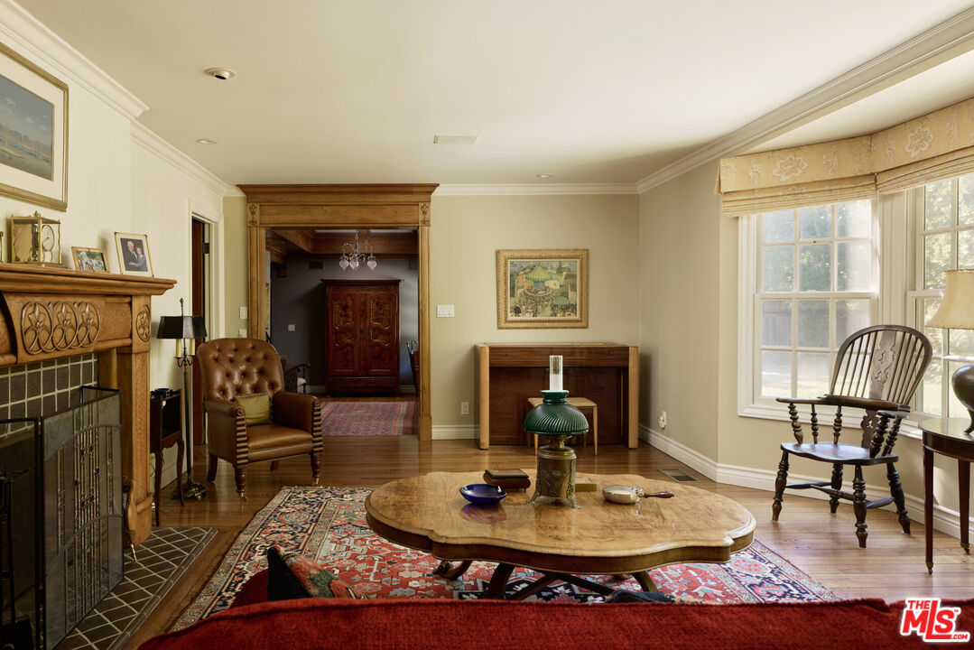 196 Granville Ave, Brentwood