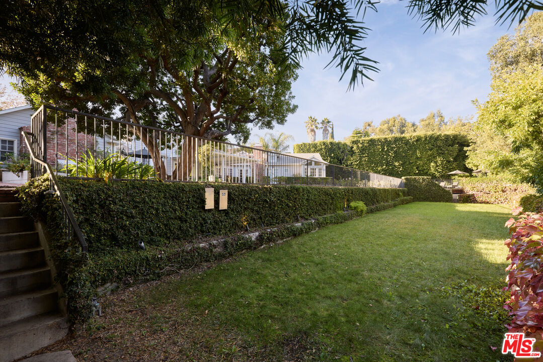 196 Granville Ave, Brentwood